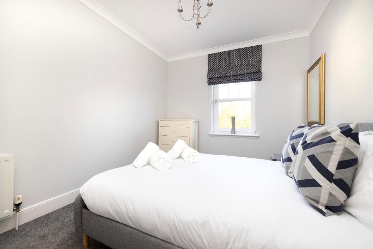 Апартаменты Joivy Modern Flat With Free Parking Эдинбург Экстерьер фото